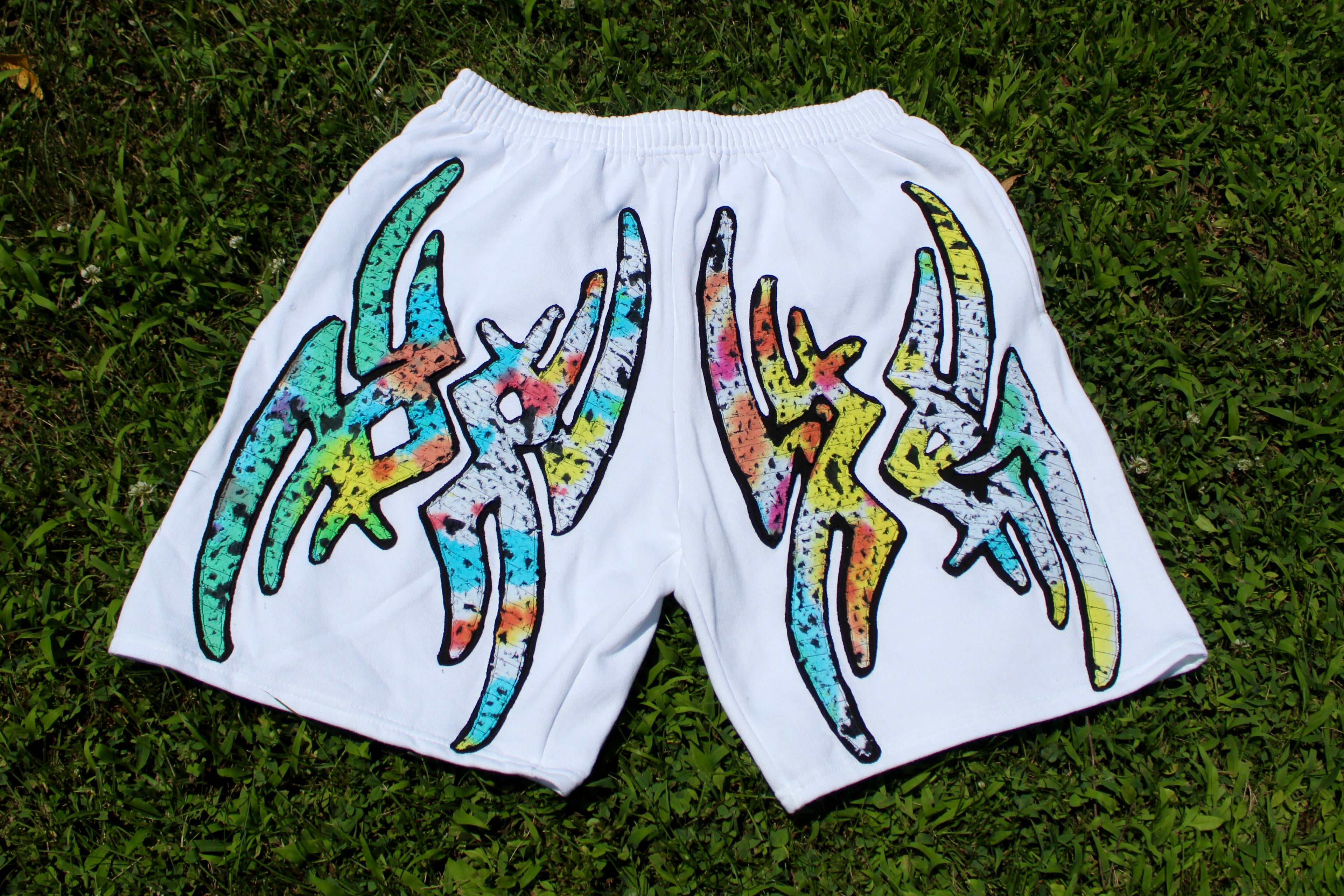 WHiTE JAWBREAKER BORO SHORTS